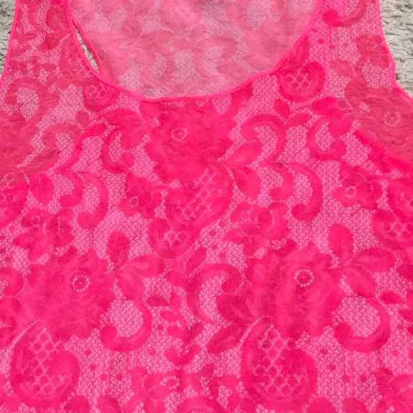 💕💕Brooks running tank (pink mesh) 💕💕 - Picture 3 of 6